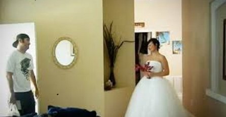 Neprocjenjivo: Dočekala je partnera u vjenčanici i izazvala sasvim neočekivanu reakciju (VIDEO)