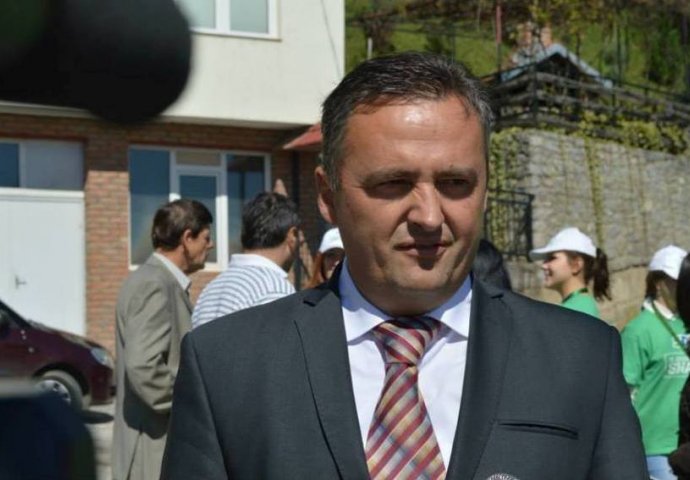 Hoće li Samir Turković podnijeti ostavku zbog skandala sa elektronskim zdravstvenim karticama: Ima osnova za krivičnu istragu!?