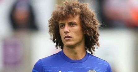 Luiz sa novom frizurom izgleda neprepoznatljivo 