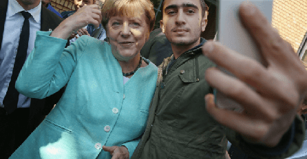 EVO ZAŠTO SU NIJEMCI GIGANTI Vlada Angele Merkel prošle godine u rekordnom plusu od 23,7 milijarde eura, a pogledajte zašto i dalje idu naprijed!