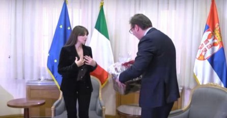 Da li znate šta je premijer Srbije poklonio Monici Bellucci (VIDEO)