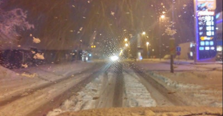 Zima ne odustaje: Snijeg opet okovao ove dijelove u BiH