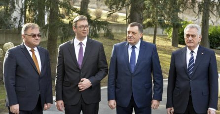 OTKRIVAMO Šta je pozadina krize u BiH: Vučić gubi Kosovo pod Trumpom i želi preko Dodika i Ivanića "nahraniti" nacionaliste koji ga drže na vlasti u Srbiji!