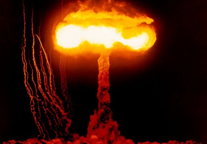 SVIJET MOGU UNIŠTITI U TRENU: Pogledajte zastrašujući NUKLEARNI ARSENAL 9 atomskih sila! (VIDEO)