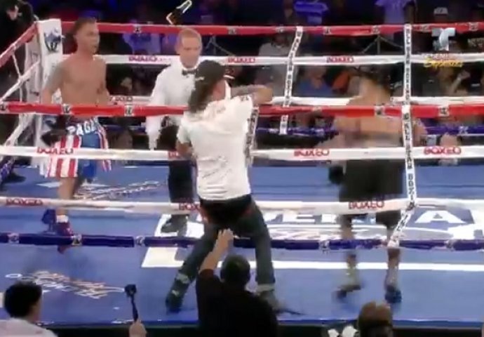 Bio je to sasvim običan boks meč, a onda je u ring utrčao jedan mladić iz publike i uradio ovo (VIDEO)