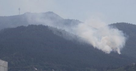 Požar na Trebeviću nije ugašen, ali je vatra pod kontrolom