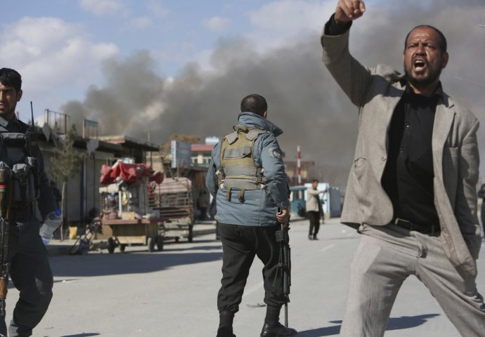 DVOSTRUKI BOMBAŠKI NAPAD u  Kabulu,  poginulo 16 osoba