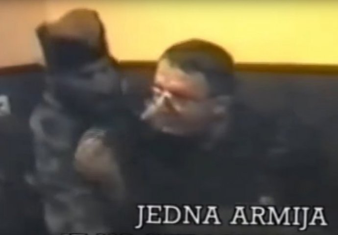 DO SAD NEVIĐEN SNIMAK LIDERA RADIKALA: Šešelj urlao "Strijeljaću svakog ko traži da se pravi Srpska armija"
