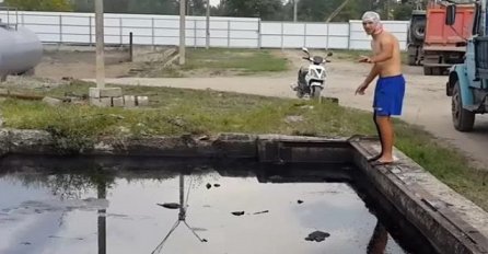 Novi kandidat za idiota godine: Rus skočio u bazen pun motornog ulja (VIDEO)