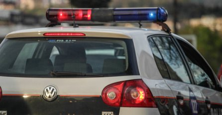 POLICIJSKA AKCIJA NA SOCIJALNOM: Džeparoš krao po tramvaju ali je savladan i uhapšen