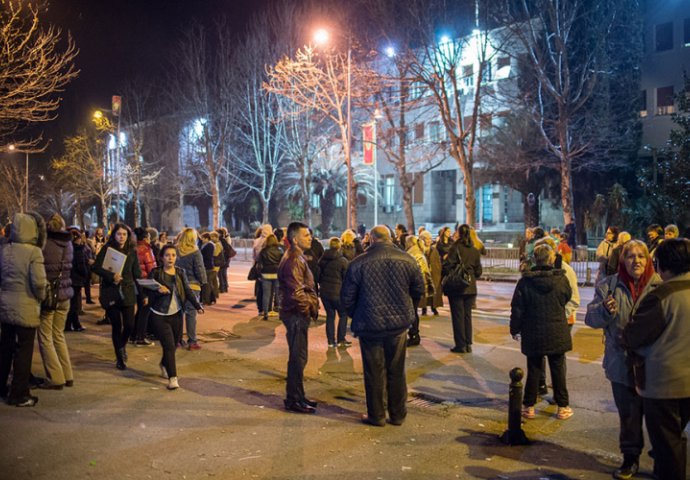 Crna Gora: Majke već četvrti dan na ulici