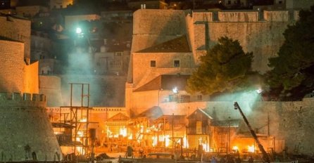 IMPRESIVNO: Zbog snimanja Robina Hooda izgorjelo cijelo selo u Hrvatskoj