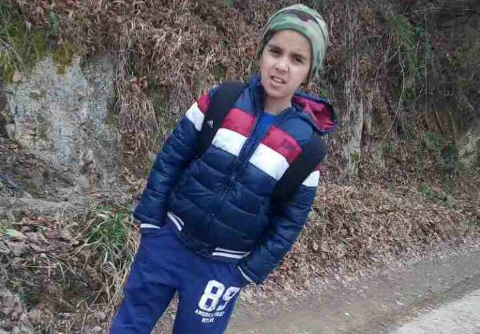 DRAMA U LOPARAMA: Za nestalim dječakom Konstantinom Stjepićem u potragu uključeni psi tragači i dronovi, nevrijeme otežava akciju