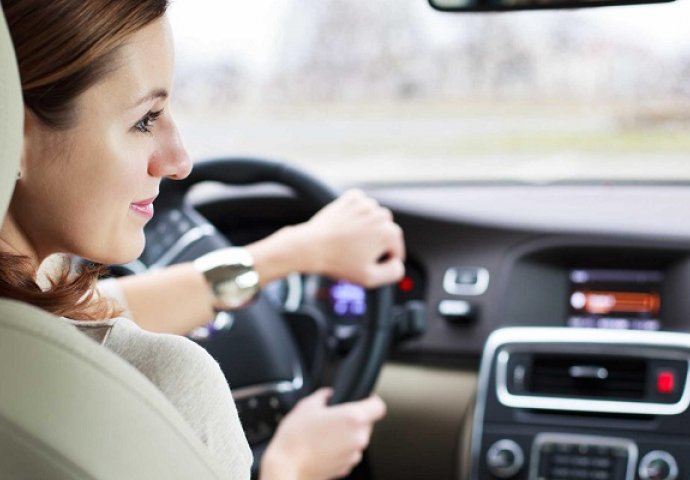 ''Vraćam se kući pijana i staje automobil pored mene''