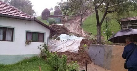 ELEMENTARNA NEPOGODA Na području Gračanice proglašeno stanje neposredne opasnosti od klizišta i poplava