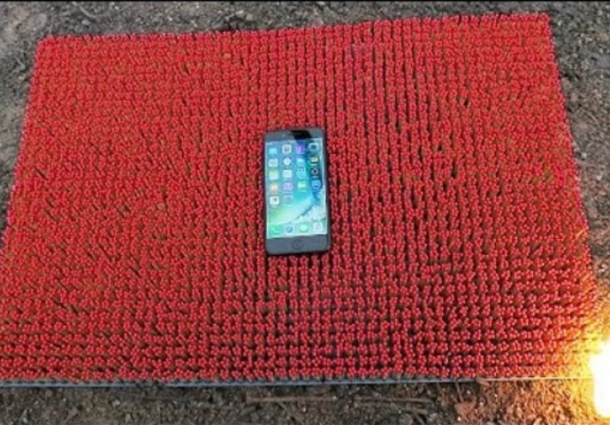 Stavio je iPhone na 10.000 šibica pa zapalio, nevjerovatna lančana reakcija (VIDEO)