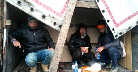 MEĐUNARODNI GRANIČNI PRIJELAZ RAČA: Srbijanac u kamionu pored iverice prevozio Indijce i Pakistanca