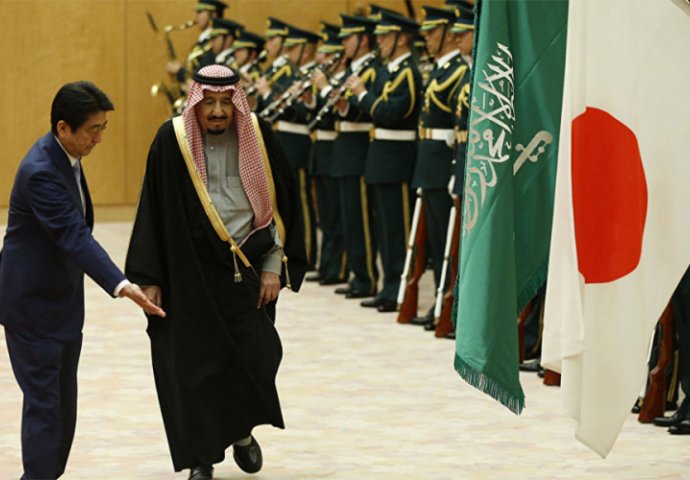 OGROMNO BOGASTVO: Saudijski kralj doputovao u Tokio sa 10 aviona: SVITA ima više od 1.500 ljudi! (VIDEO)