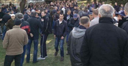 SARAJEVO: Vojni penzioneri napuštaju skup jer su postigli dogovor s Vladom Federacije BiH