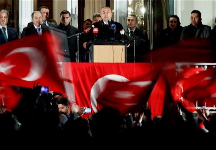 Turski ministar vanjskih poslova: "Uskoro će u Europi početi sveti ratovi"
