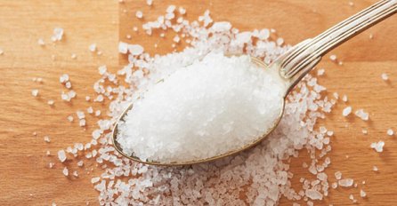 Trikovi s običnom kuhinjskom soli koje morate znati
