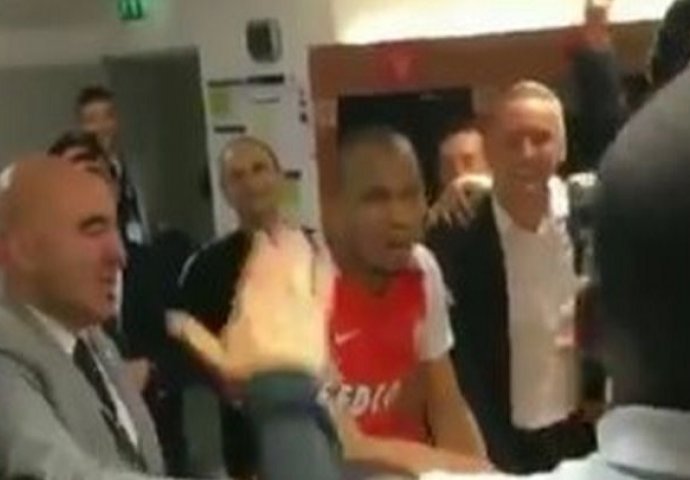 Ludilo u svlačionici Monaca nakon sinoćnjeg meča 