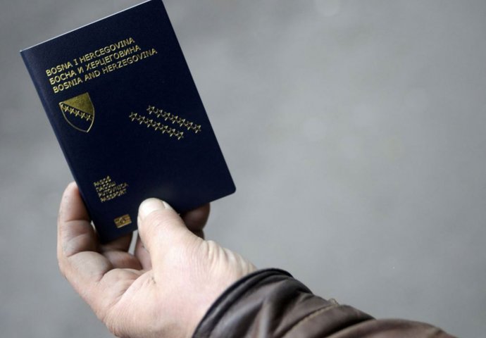SKUP I KOMPLICIRAN PROCES Zašto se bh. pasoša odreklo 75.000 ljudi?