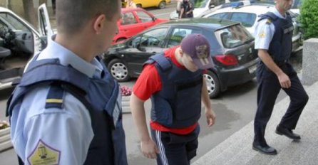 SERIJSKI UBICA DOVEDEN UZ JAKU PRATNJU U BANJA LUKU: Gorana Kotarana čuvaju policajci naoružani do zuba!