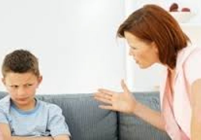 DUGOROČNE POSLJEDICE: Prestrogi roditelji pobuđuju najgore u tinejdžerima!