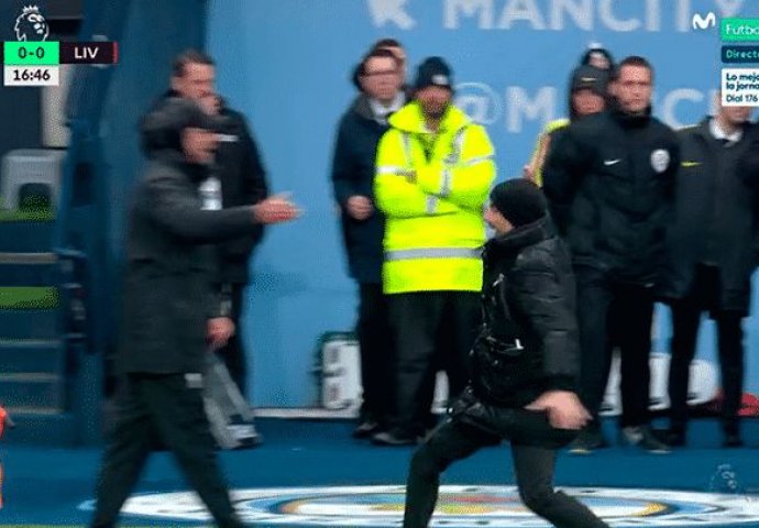 Komičan pozdrav Kloppa i Guardiole 