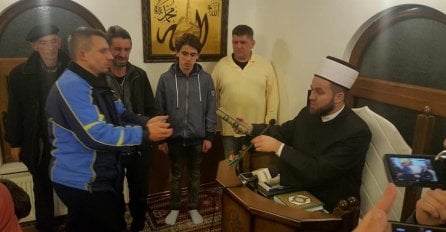 EKSKLUZIVNO ZA NOVI.BA Novopazarski imam otkriva kako je beogradska porodica Novaković PRIHVATILA islam - To više nije rijetkost u Srbiji