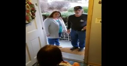 7-godišnjakinja otvorila vrata držeći neobičnu bebu u rukama, a razlog je šokirao sve (VIDEO)