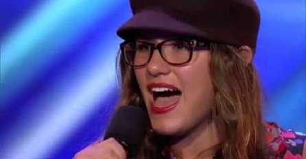 Oduševila je žiri svojim glasom, ali pravi spektakl je uslijedio tek kada je skinula šešir (VIDEO)