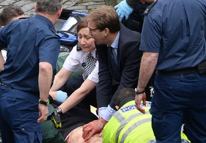 HEROJ STRAVIČNOG NAPADA U LONDONU: Političar davao vještačko disanje povrijeđenom policajcu