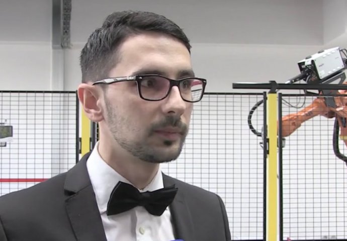 ŽIVOTNA PRIČA ENVERA BUDAKOVIĆA: Programira robote za Audi, a sada će svoje znanje prenositi mladim kolegama u Tuzli