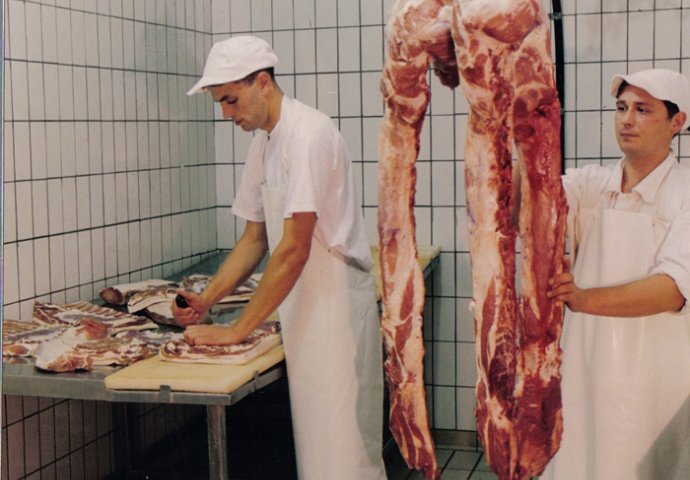 OPASNOST PO NAŠE ZDRAVLJE: Da li smo zbog zakazivanja kontrole i inspekcije jeli truhlo brazilsko meso?