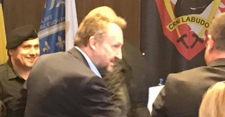 Bakir Izetbegović posjetio veterane specijalne jedinice Armije RBiH Crne labudove