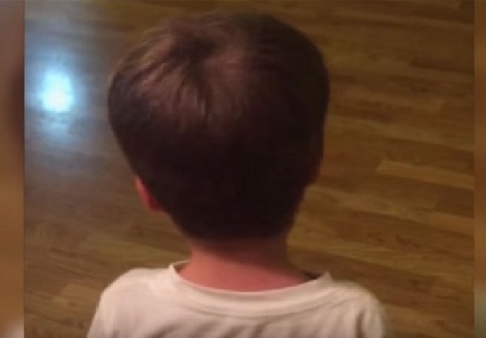 Ovaj mali dječak je u kupatilu pronašao očev žilet, pogledajte šta je sebi napravio (VIDEO)