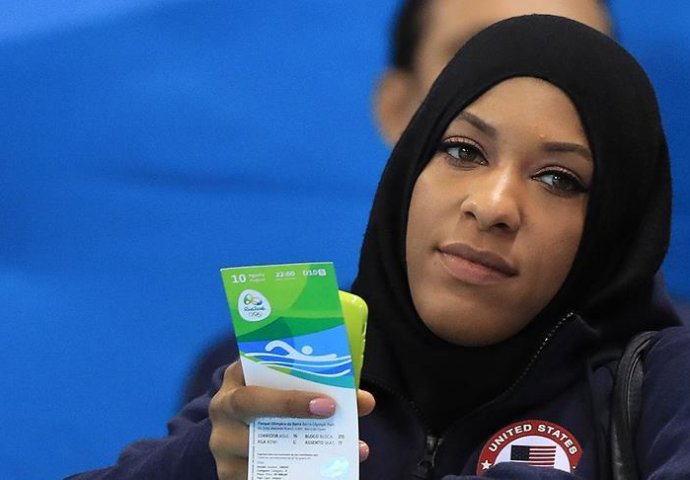 Američka olimpijka sa hidžabom se obratila TRUMPU: Kakvu mu je poruku poslala?