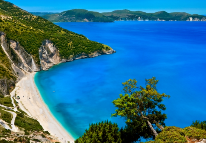 LJUBAV NA PRVI POGLED: Na ovom čarobnom ostrvu vidjet ćete najljepša mjesta i plaže na svijetu (FOTO)