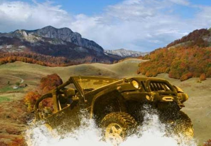 Nezaboravna Jeep Safari vožnja vrhovima kanjona Tare ili preko Sutjeske