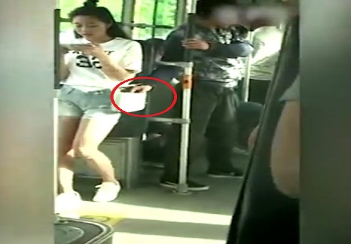 Zavukao joj je ruku u torbicu i pokušao da je opljačka, to mu je bila životna greška (VIDEO)