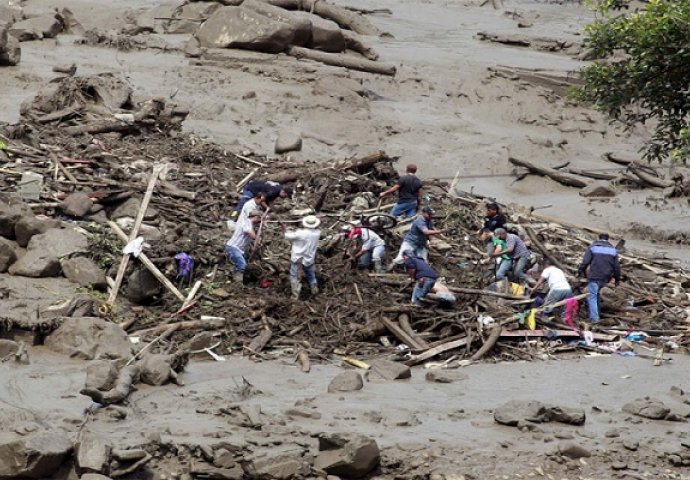 Poginulo 254 ljudi u klizištima u Kolumbiji