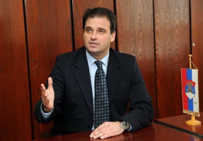 VUKOTA GOVEDARICA ODBRUSIO NIKOLI ŠPIRIĆU: Nije lijepo varati svoj narod i njihovim novcem kupovati stanove po Beču