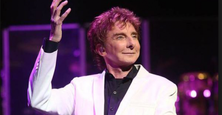 Legendarni pjevač po prvi je put sa 73 godini priznao da je homoseksualac (VIDEO)