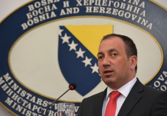 Crnadak: Predsjednici Vlade RS-a nije stalo do novca građana