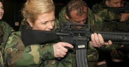 Militantna Kolinda se "loži" na uniformu: HRVATSKA PREDSJEDNICA NE PROPUŠTA PRILIKU DA SE pojavi u maskirnom odijelu!