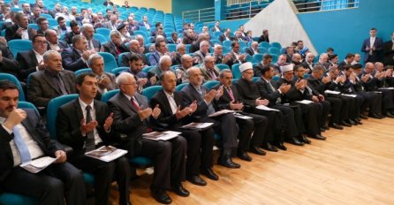 TENZIJE U DŽEMATIMA Reisova poruka o politici uoči Ramazana!