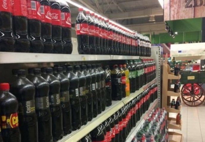 PRIJETI NESTAŠICA SOKOVA U BiH: Coca-Cola obustavila isporuku Konzumu u BiH