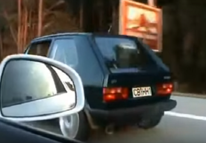 Testirao je svoj Audi R8 na auto-putu, a onda se pojavio on u Golfu i osramotio ga (VIDEO)
